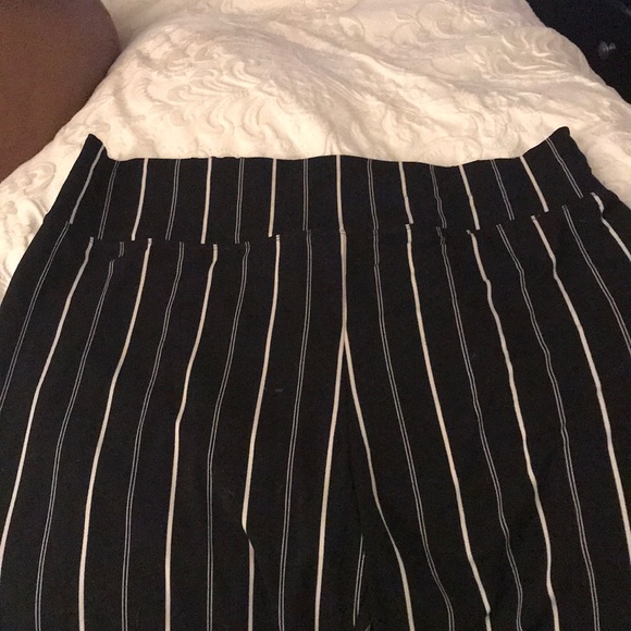Express palazzos black with cream stripes - Picture 1 of 8